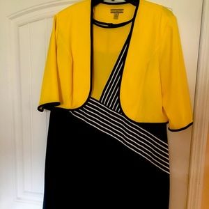 Womens 2 Piece Dress Jacket set Size 18